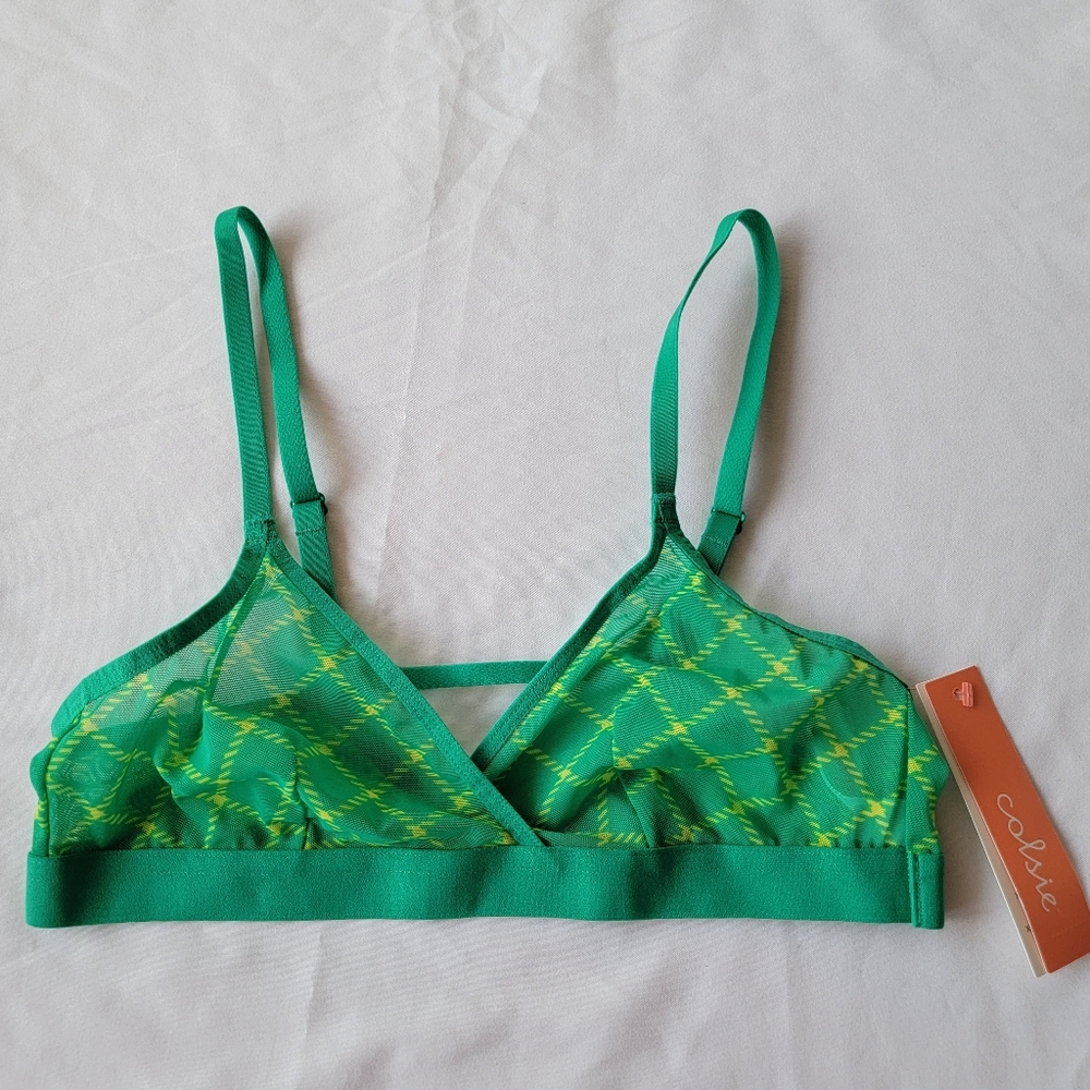 Colsie Mesh Triangle Bralette